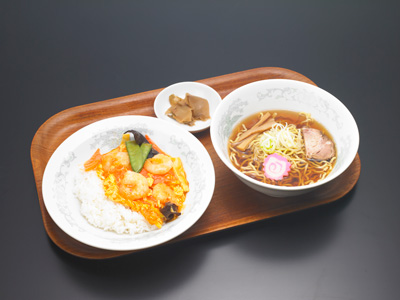 えびと卵のチリソース丼（セット）｜中華料理 東京五十番